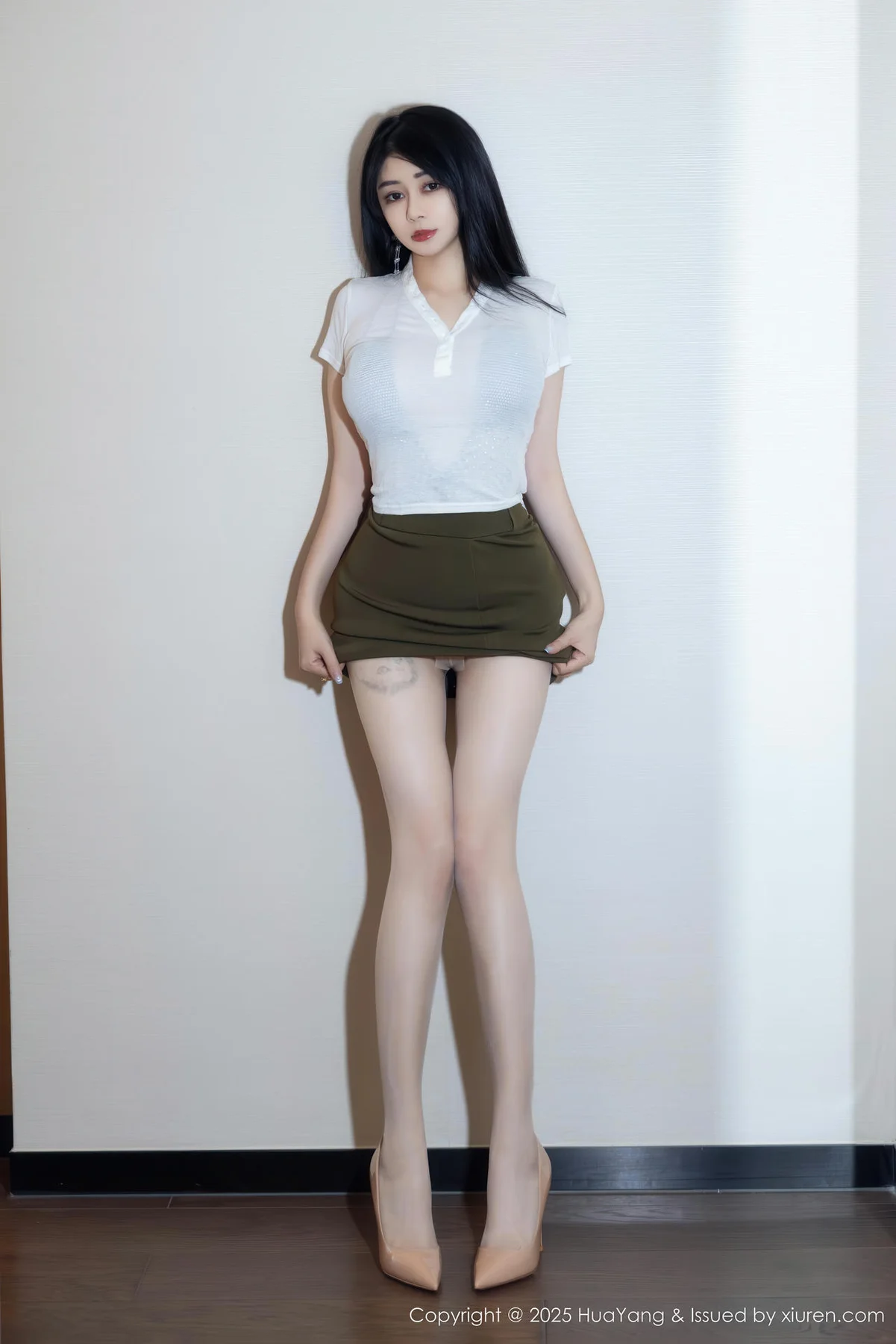 HuaYang 花漾show Vol.647 凯竹Quinn 性感白色T恤丝袜 - 5