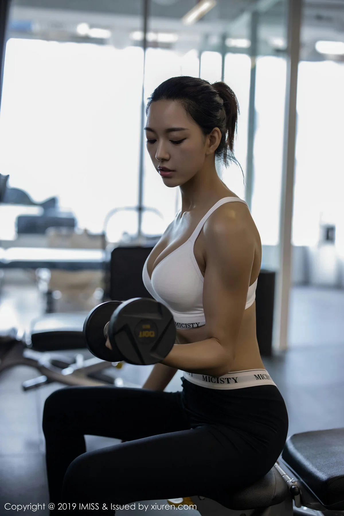 IMiss 爱蜜社 Vol.396 健身辣妹美女新模特 嫣儿首套写真 - 5