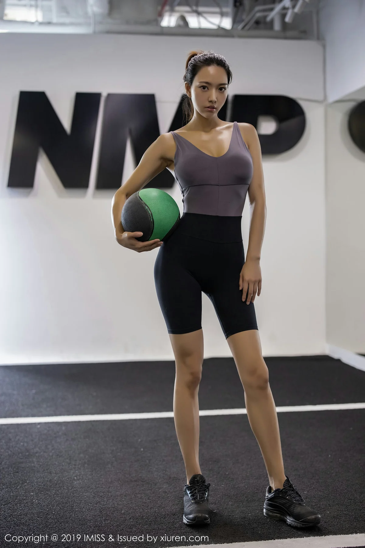 IMiss 爱蜜社 Vol.396 健身辣妹美女新模特 嫣儿首套写真 - 10