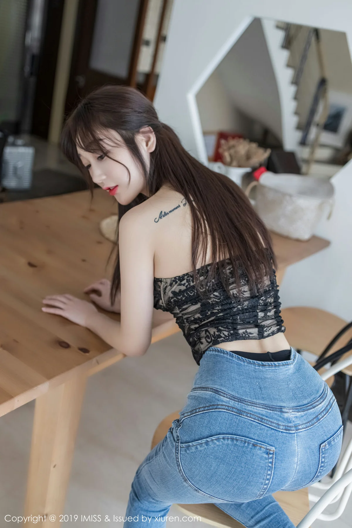 IMiss 爱蜜社 Vol.417 可甜可性感的软妹子 小九月 性感写真 - 9