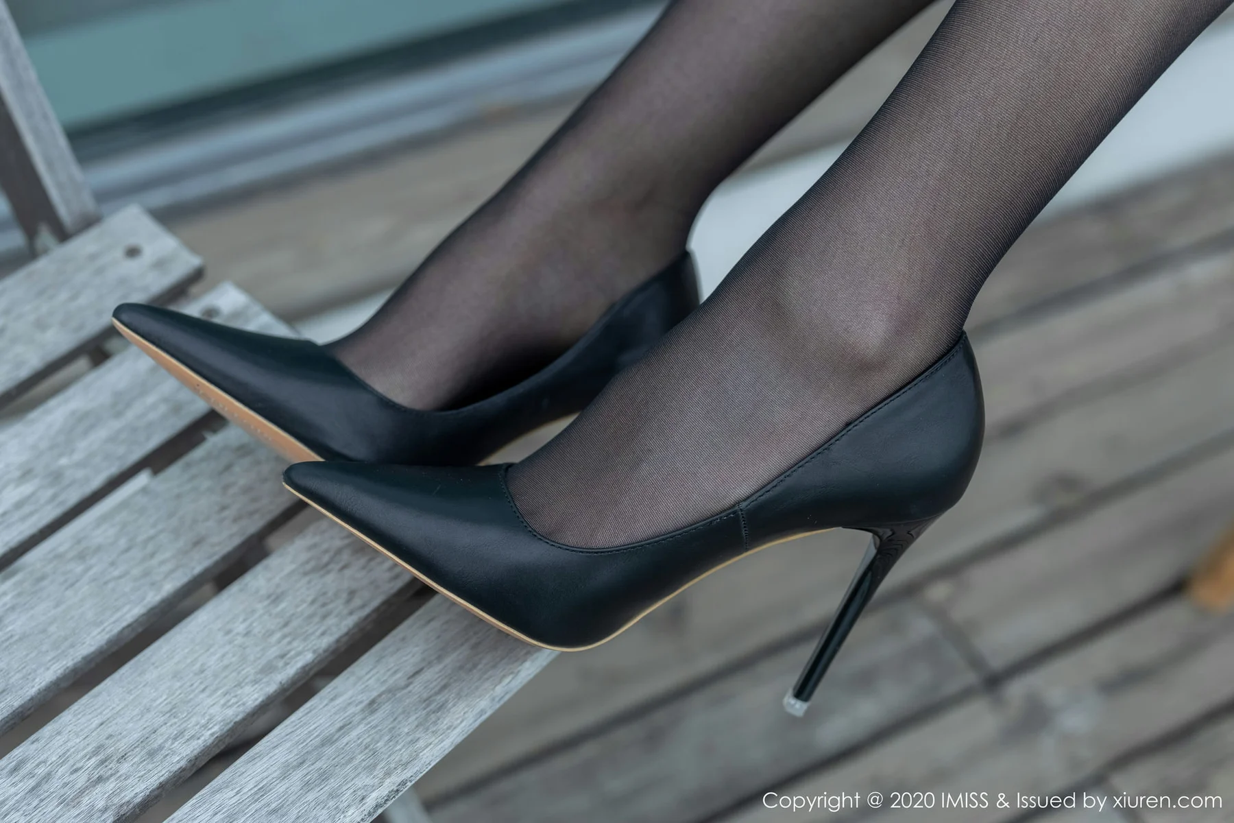 IMiss 爱蜜社 Vol.437 诱人OL丝袜美足 小九月 性感写真 - 5