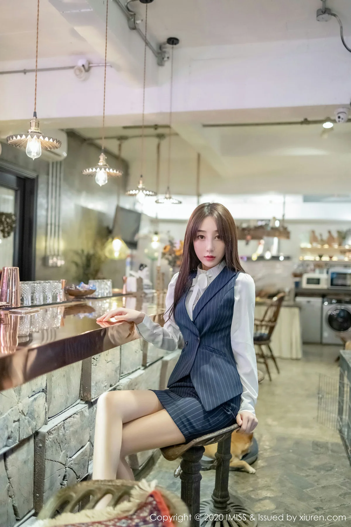 IMiss 爱蜜社 Vol.438 制服诱惑街拍 九月生__ 新图上架 - 1