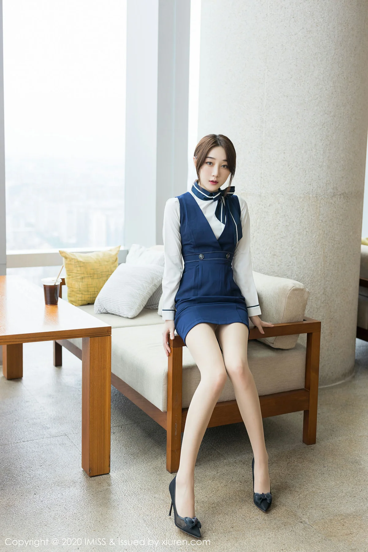 IMiss 爱蜜社 Vol.468 丝袜美腿 九月生__ 职业制服写真 - 9