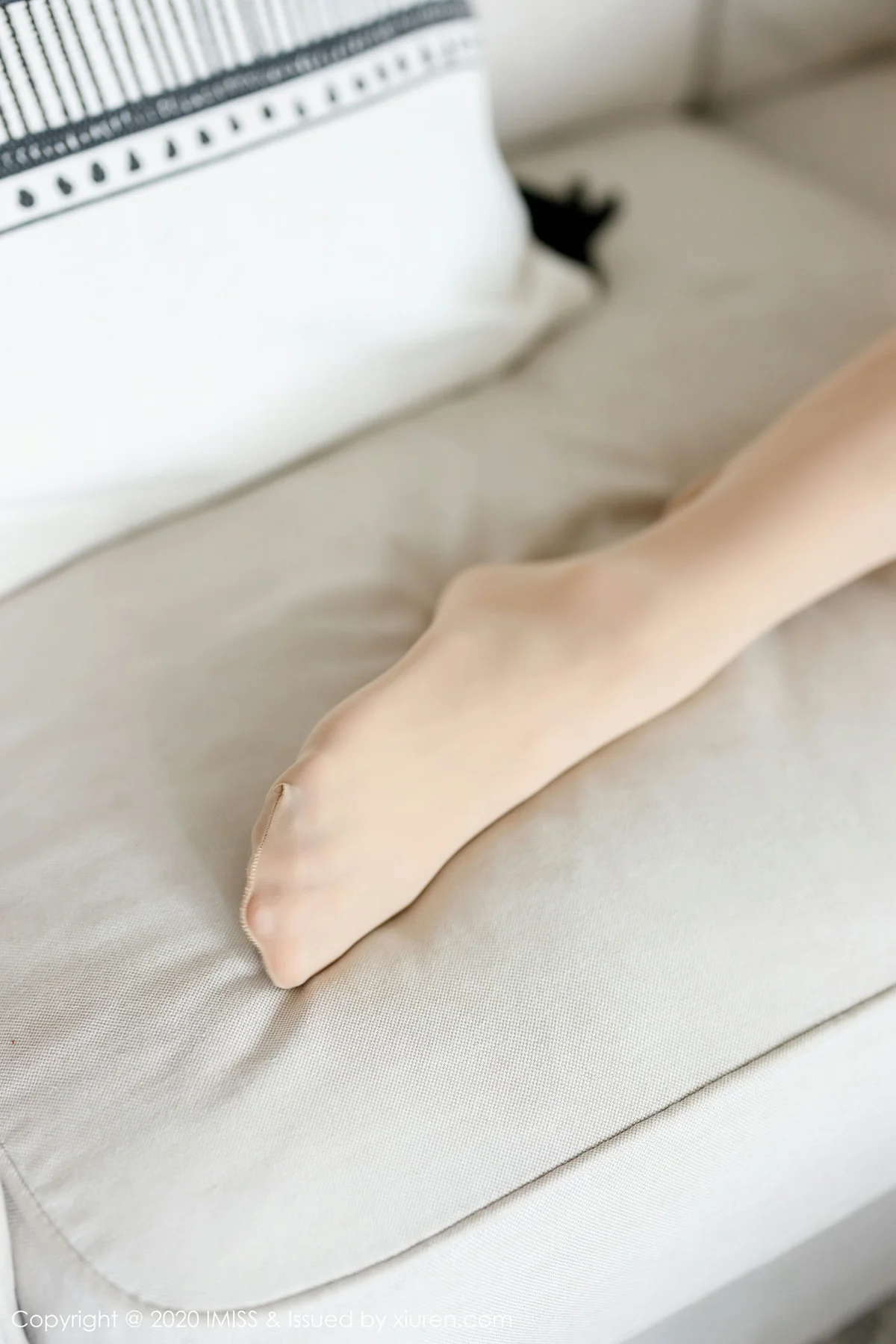 IMiss 爱蜜社 Vol.469 luvian本能 最新性感写真 - 10