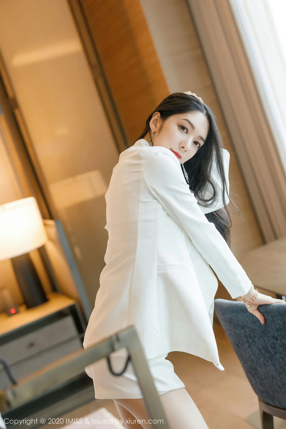 IMiss 爱蜜社 Vol.484 睡裙与朦胧丝袜 小热巴 - 4