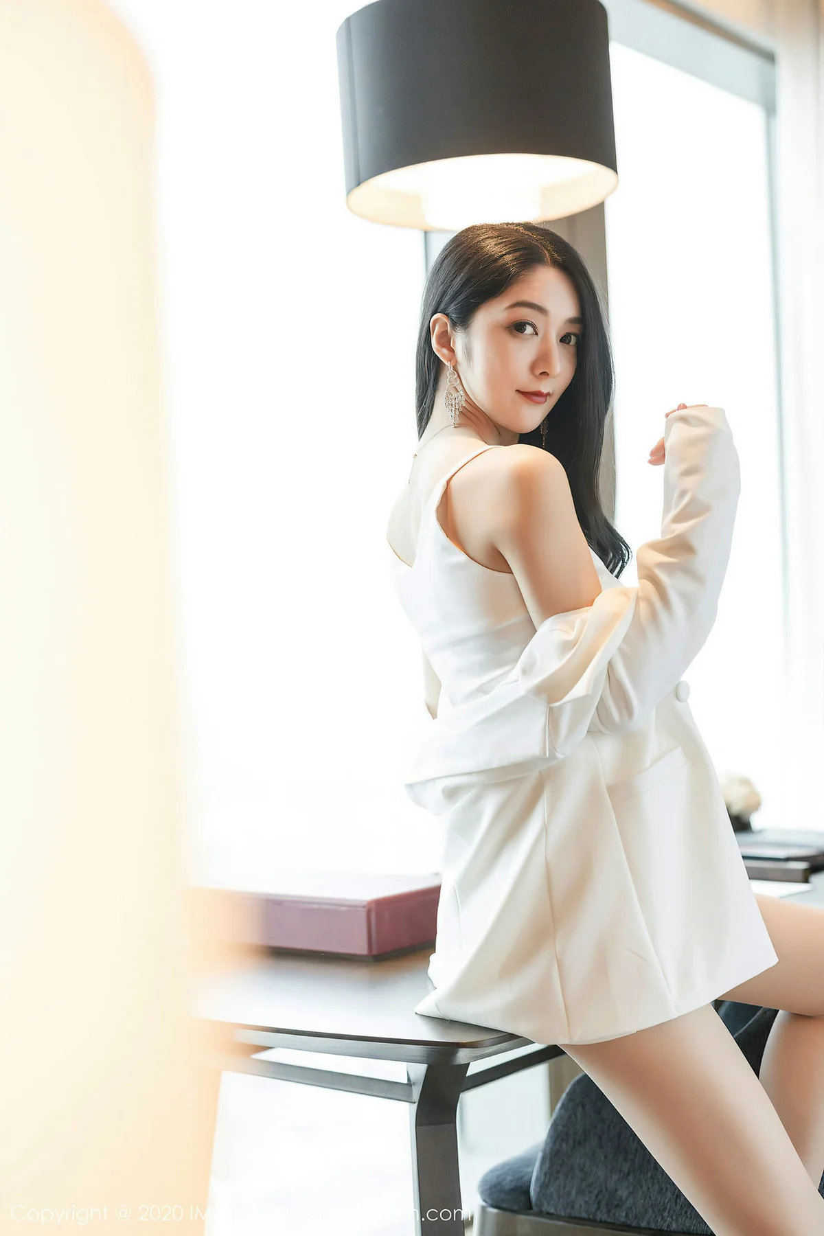 IMiss 爱蜜社 Vol.484 睡裙与朦胧丝袜 小热巴 - 8