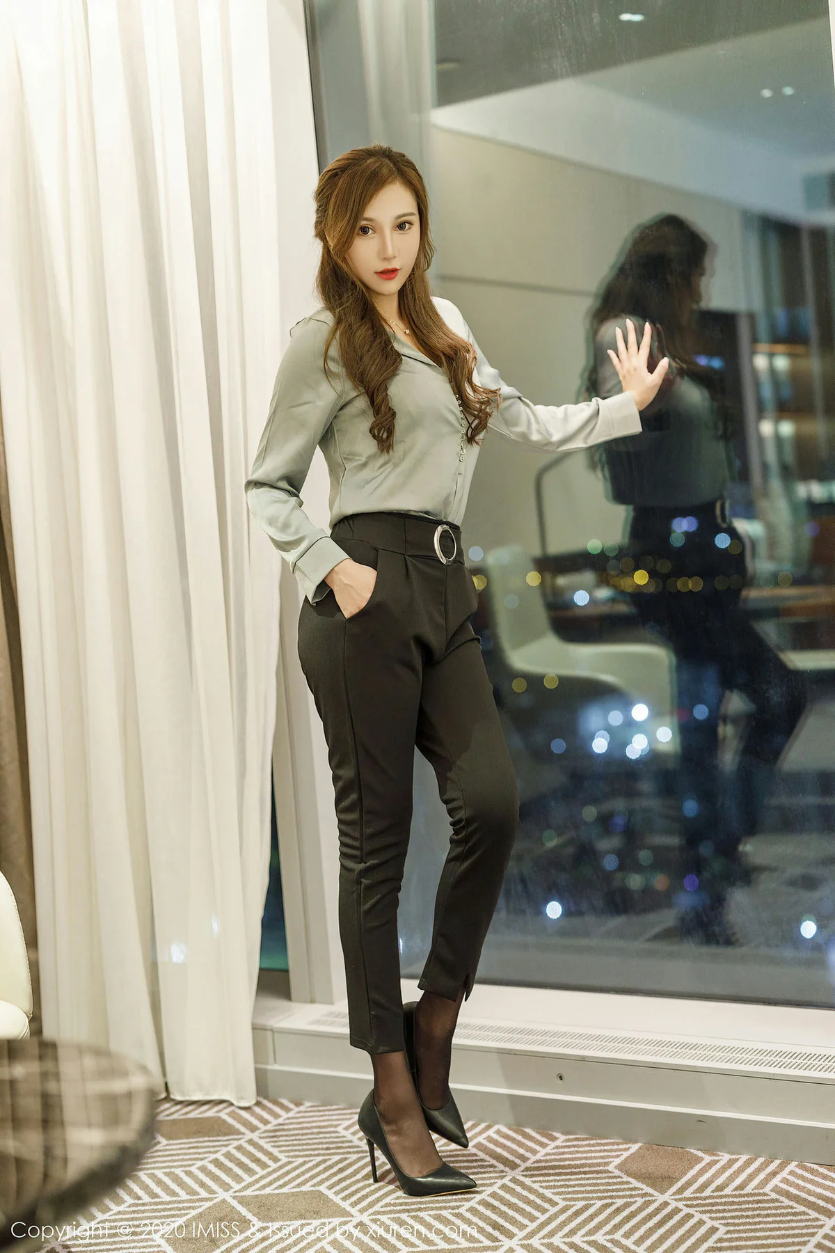 IMiss 爱蜜社 Vol.492 黑丝美腿 lavinia肉肉 - 3