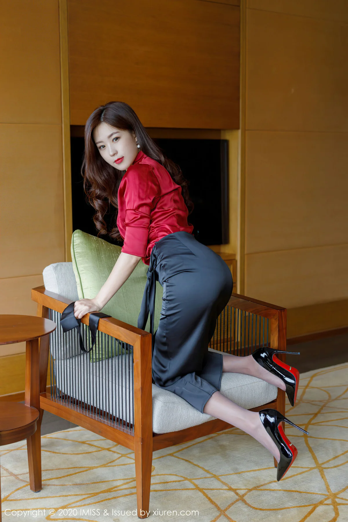 IMiss 爱蜜社 Vol.502 杨紫嫣cynthia 典雅礼裙魅惑丝袜 - 5