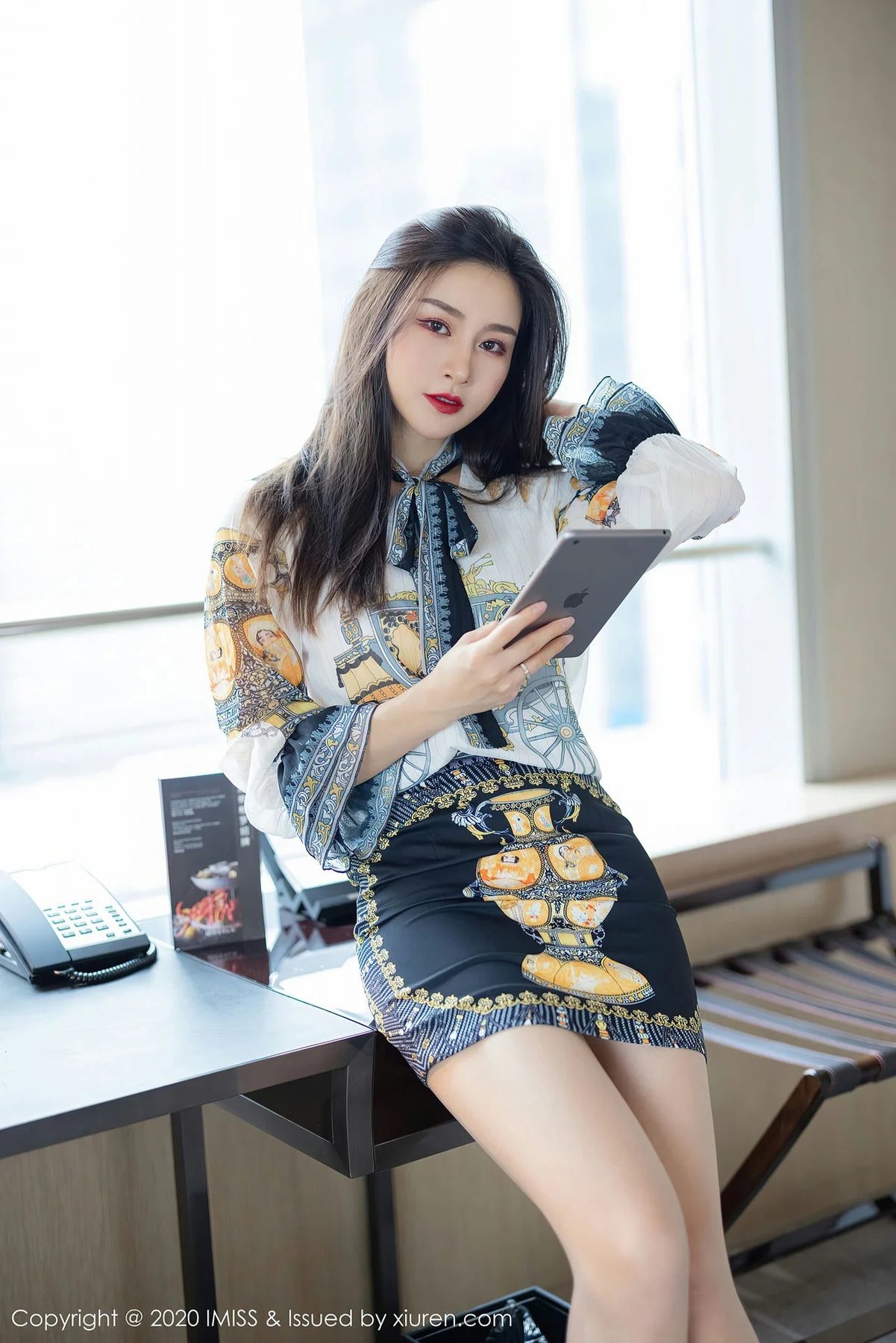 IMiss 爱蜜社 Vol.525 vanessa 丝袜美腿写真肤白如玉 - 1