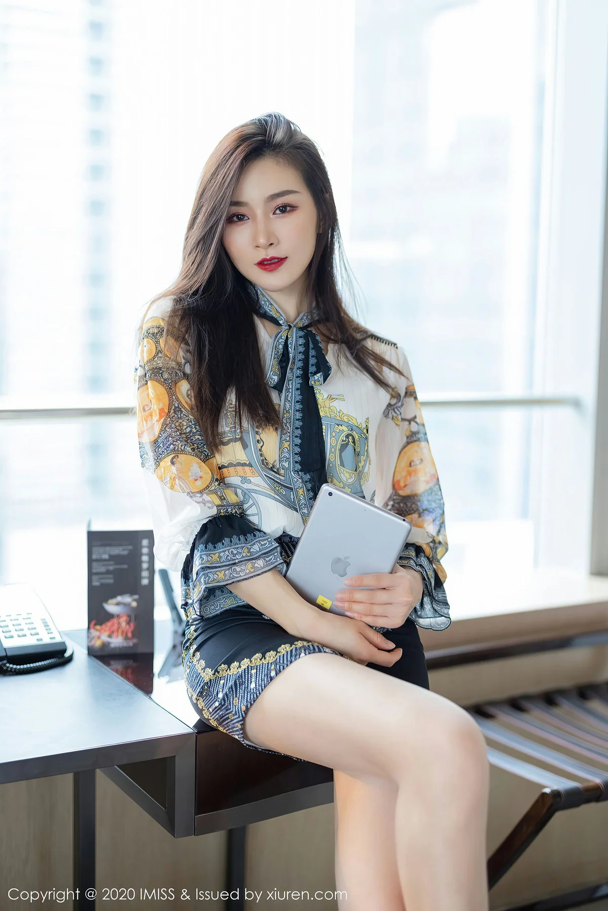 IMiss 爱蜜社 Vol.525 vanessa 丝袜美腿写真肤白如玉 - 2