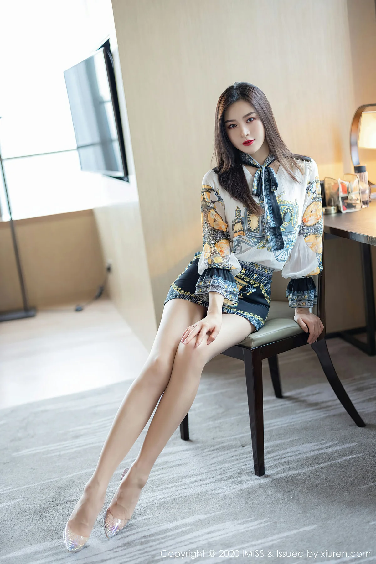 IMiss 爱蜜社 Vol.525 vanessa 丝袜美腿写真肤白如玉 - 8