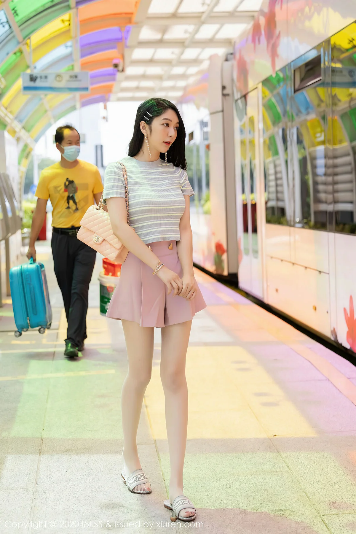 IMiss 爱蜜社 Vol.526 靓丽车拍 小热巴 朦胧美腿 - 6