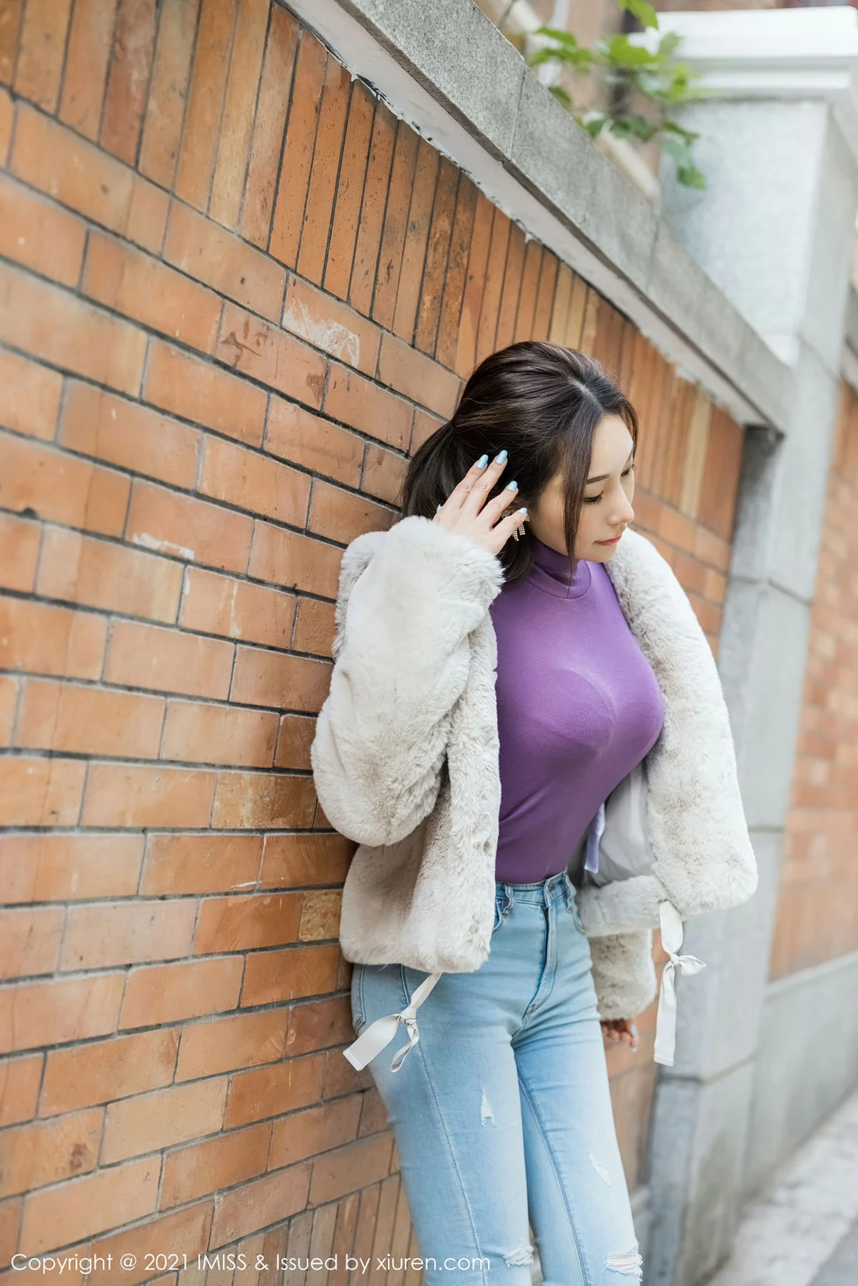 IMiss 爱蜜社 Vol.541 肉丝紧身衣 小狐狸 - 2