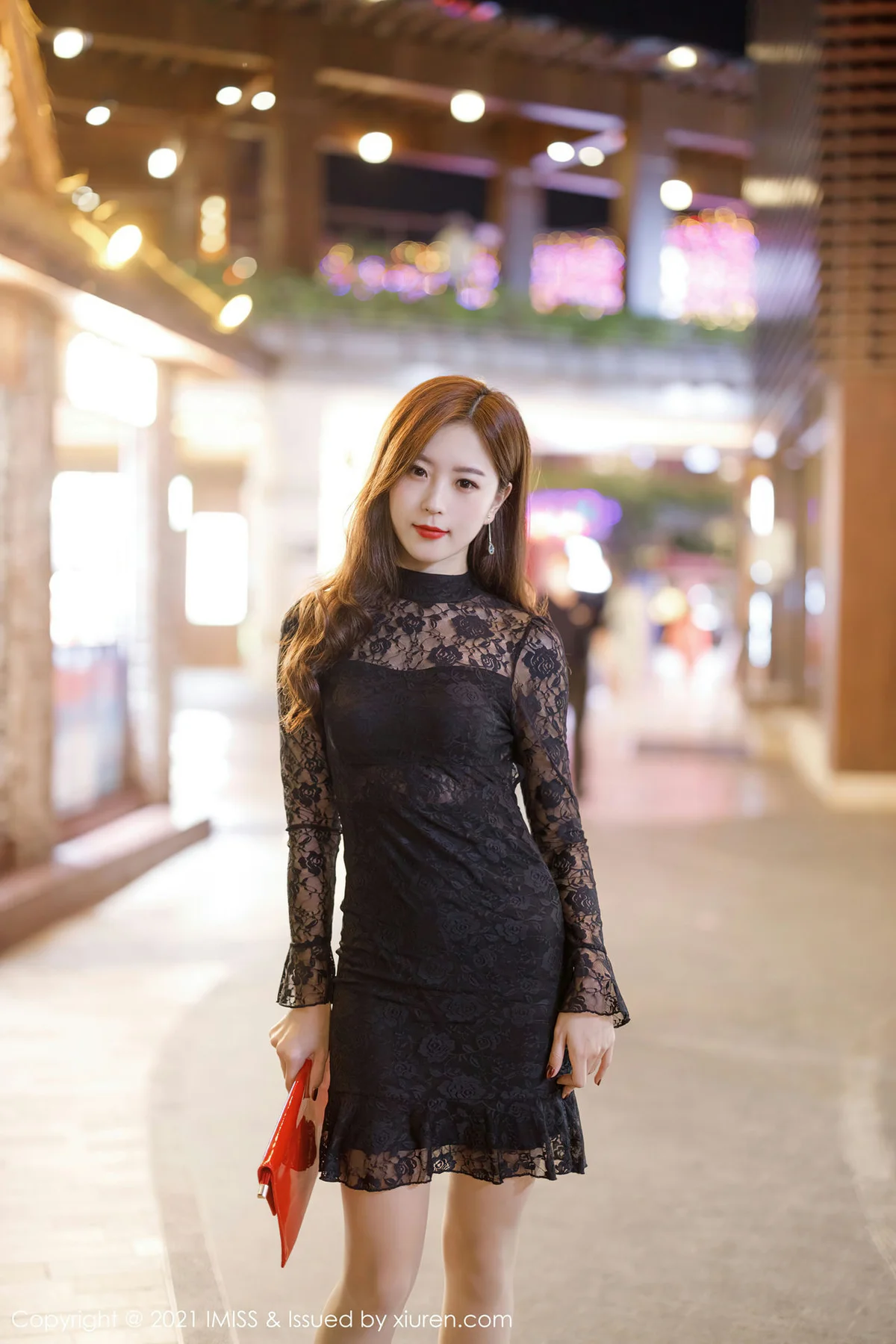 IMiss 爱蜜社 Vol.546 性感街拍丝袜撕扯 杨紫嫣 - 5