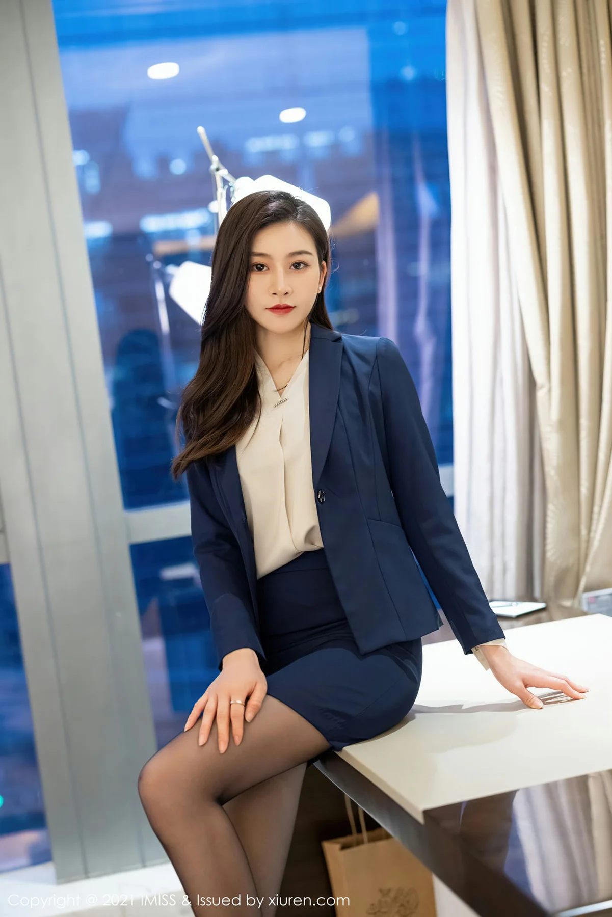 IMiss 爱蜜社 Vol.549 典雅职业装 Vanessa - 7