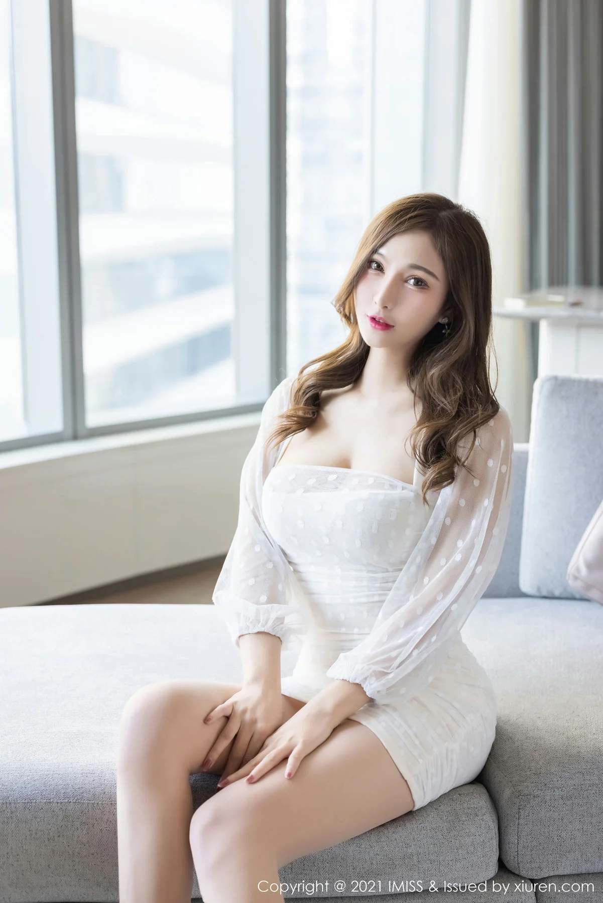 IMiss 爱蜜社 Vol.560 娇艳俏丽容颜 Lavinia肉肉 写真 - 3