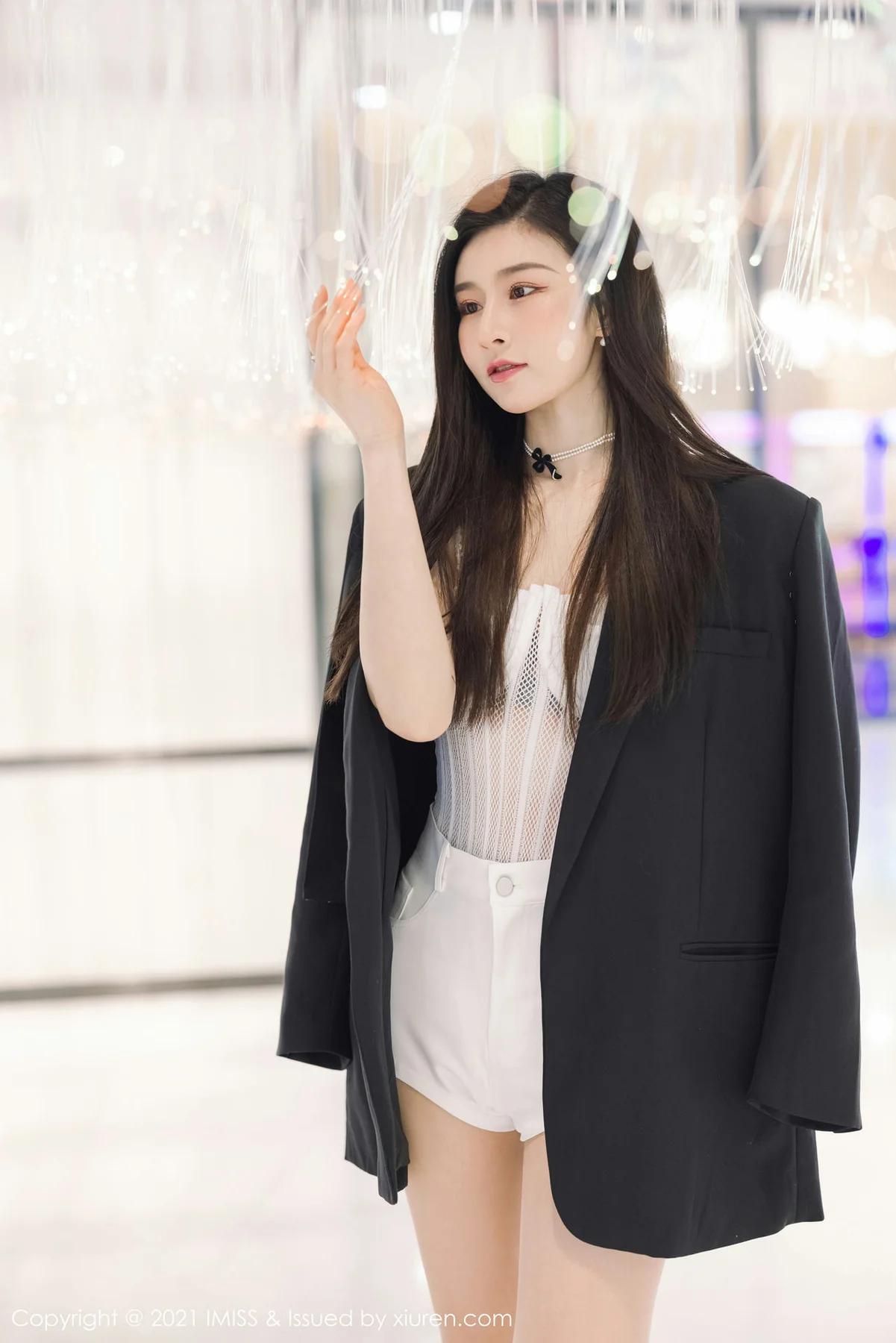 IMiss 爱蜜社 Vol.569 气质美女 Vanessa 时尚动人的街拍 - 4