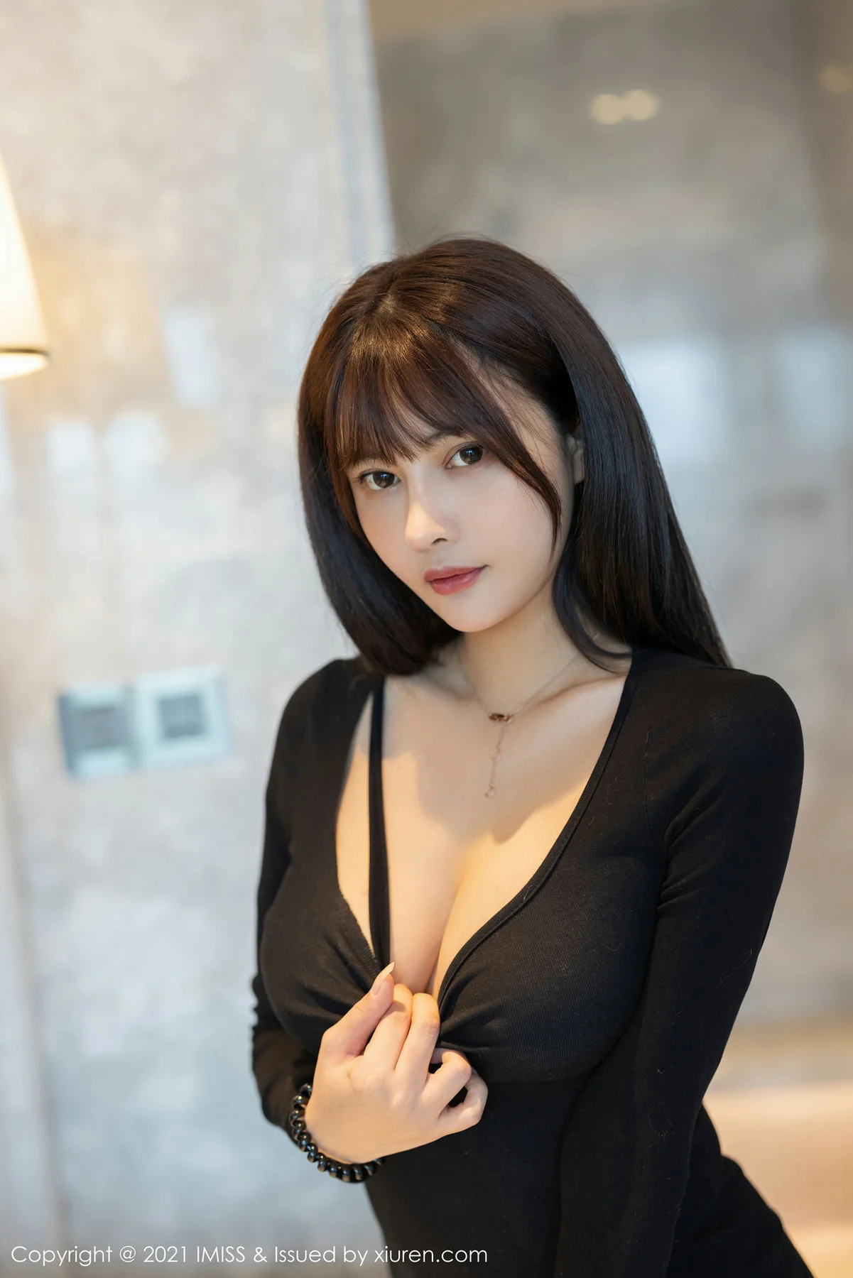 IMiss 爱蜜社 Vol.585 黑色魅惑 萌奈子 - 2