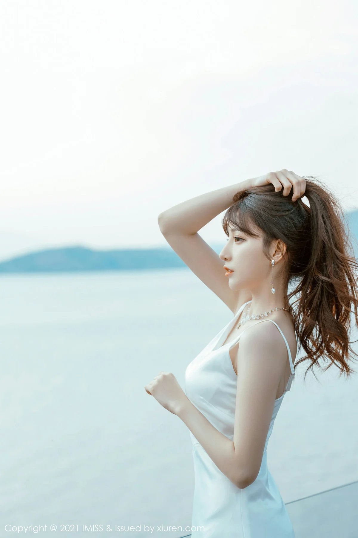 IMiss 爱蜜社 Vol.586 街拍系列 Lynn刘奕宁 性感写真 - 3