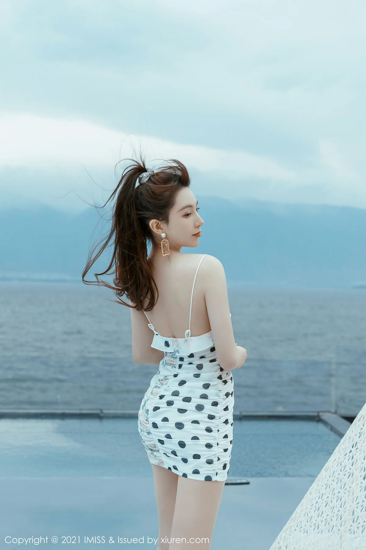 IMiss 爱蜜社 Vol.586 街拍系列 Lynn刘奕宁 性感写真 - 5