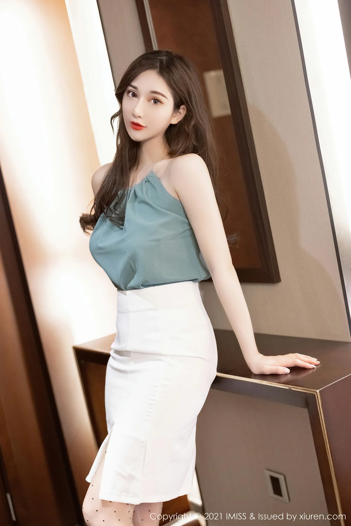 IMiss 爱蜜社 Vol.590 丝袜内衣 Lavinia肉肉 性感写真 - 4