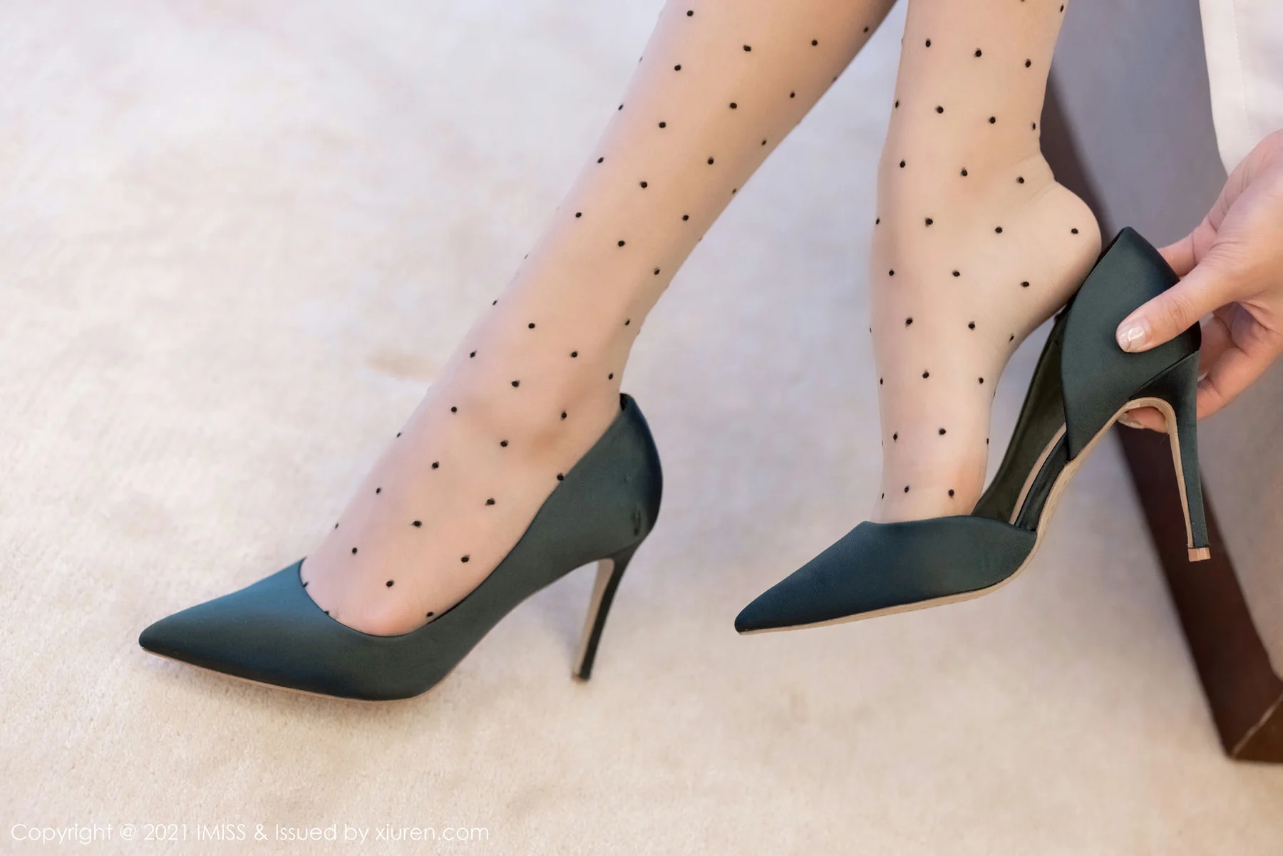 IMiss 爱蜜社 Vol.590 丝袜内衣 Lavinia肉肉 性感写真 - 7