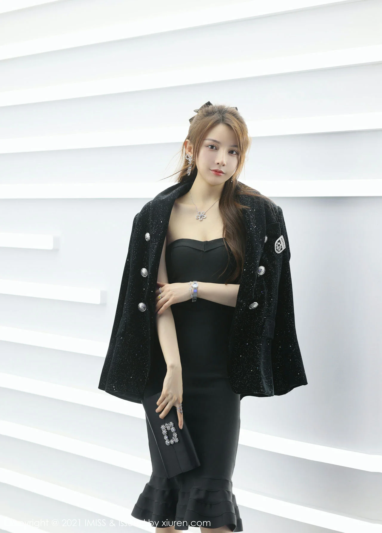 IMiss 爱蜜社 Vol.597 女神街拍系列第二部  Lynn刘奕宁 气质女神 - 6