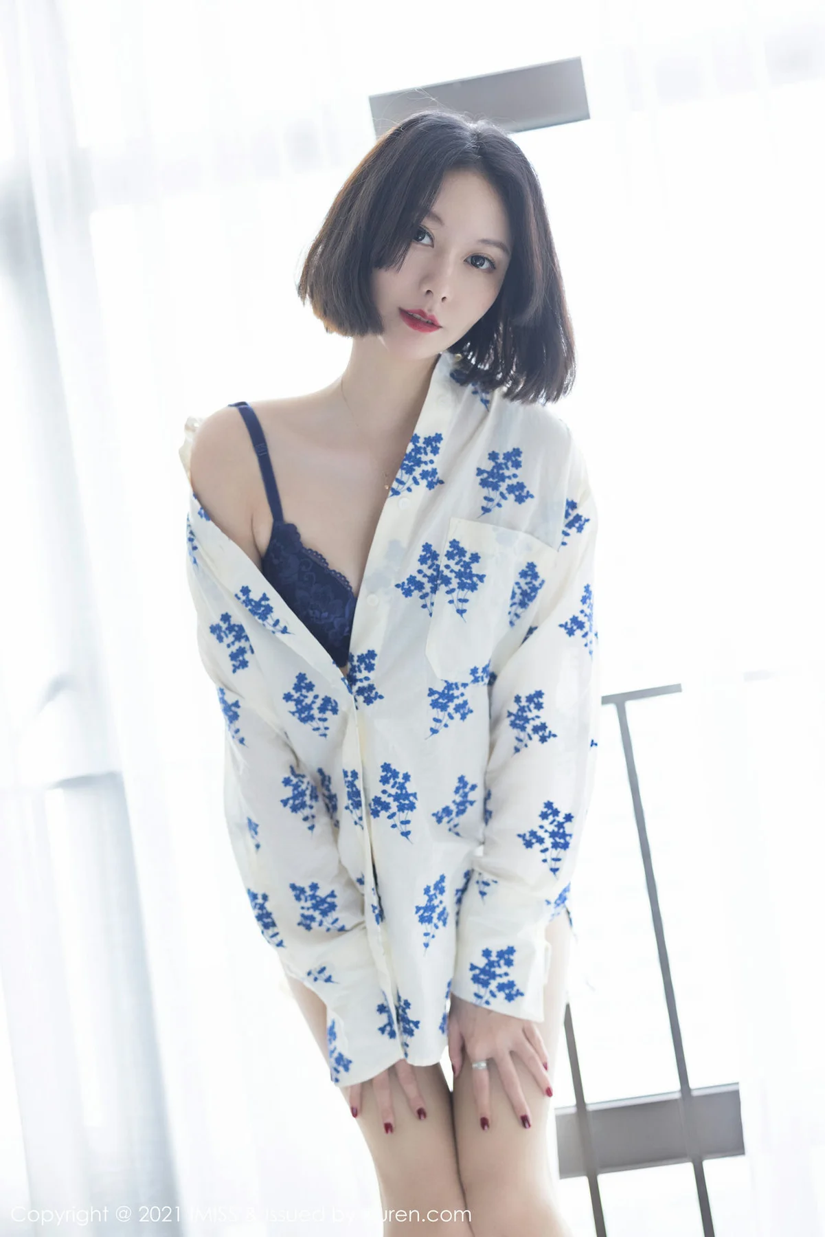 IMiss 爱蜜社 Vol.602 朦胧丝足美腿  艺轩 气质美女写真2 - 6