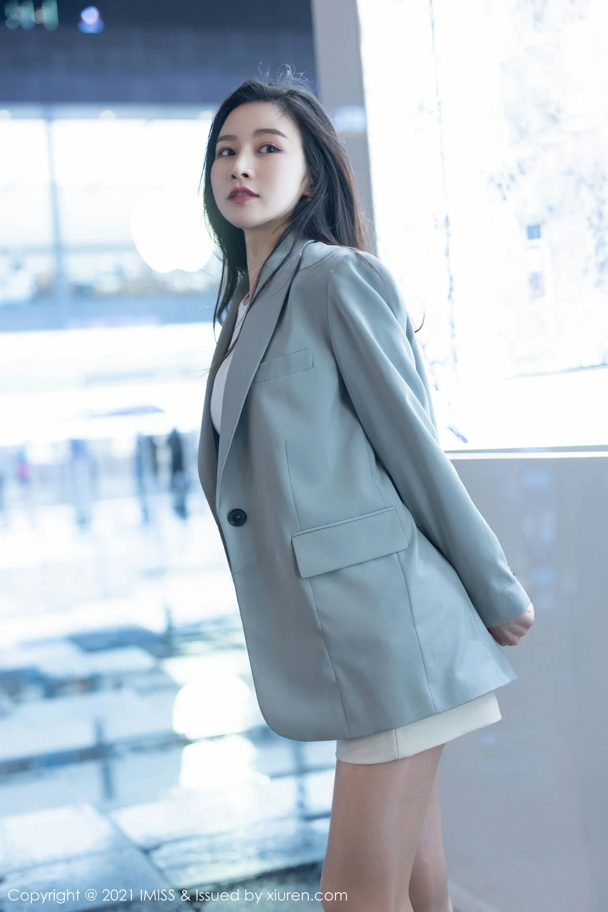 IMiss 爱蜜社 Vol.610  朦胧美腿 Vanessa 气质美女3 - 5