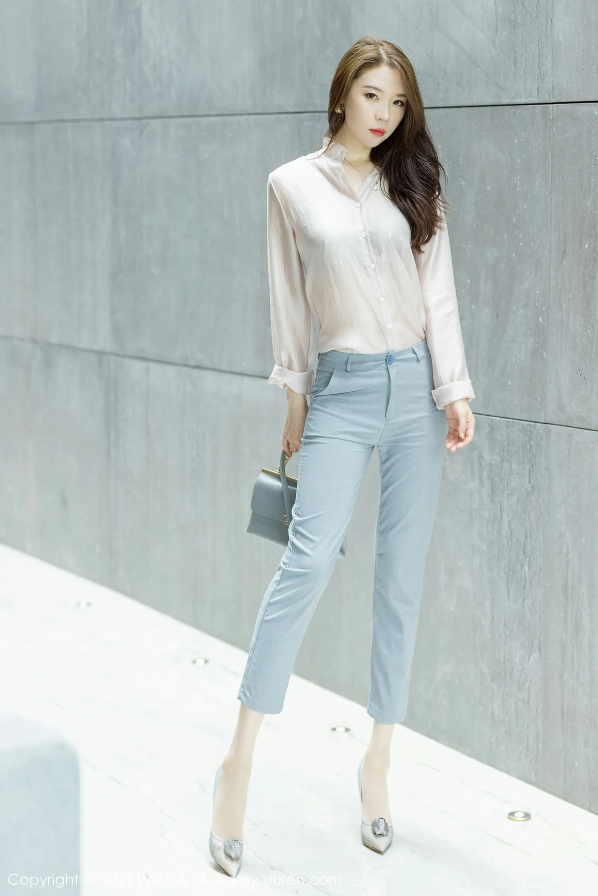 IMiss 爱蜜社 Vol.631 都市OL丝足 梦心月 心愿旅拍2 - 5