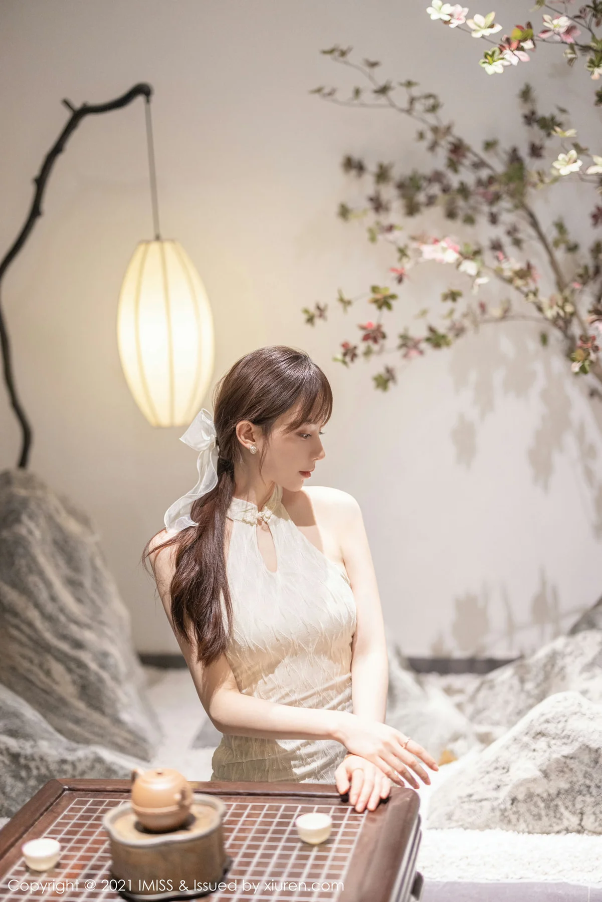 IMiss 爱蜜社 Vol.636   Lynn刘奕宁 茶艺与街拍气质女神写真 - 5