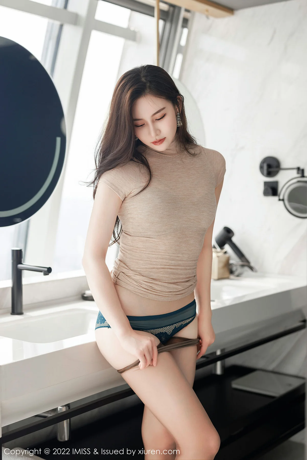 IMiss 爱蜜社 Vol.692 气质美女 Vanessa 性感写真 - 10