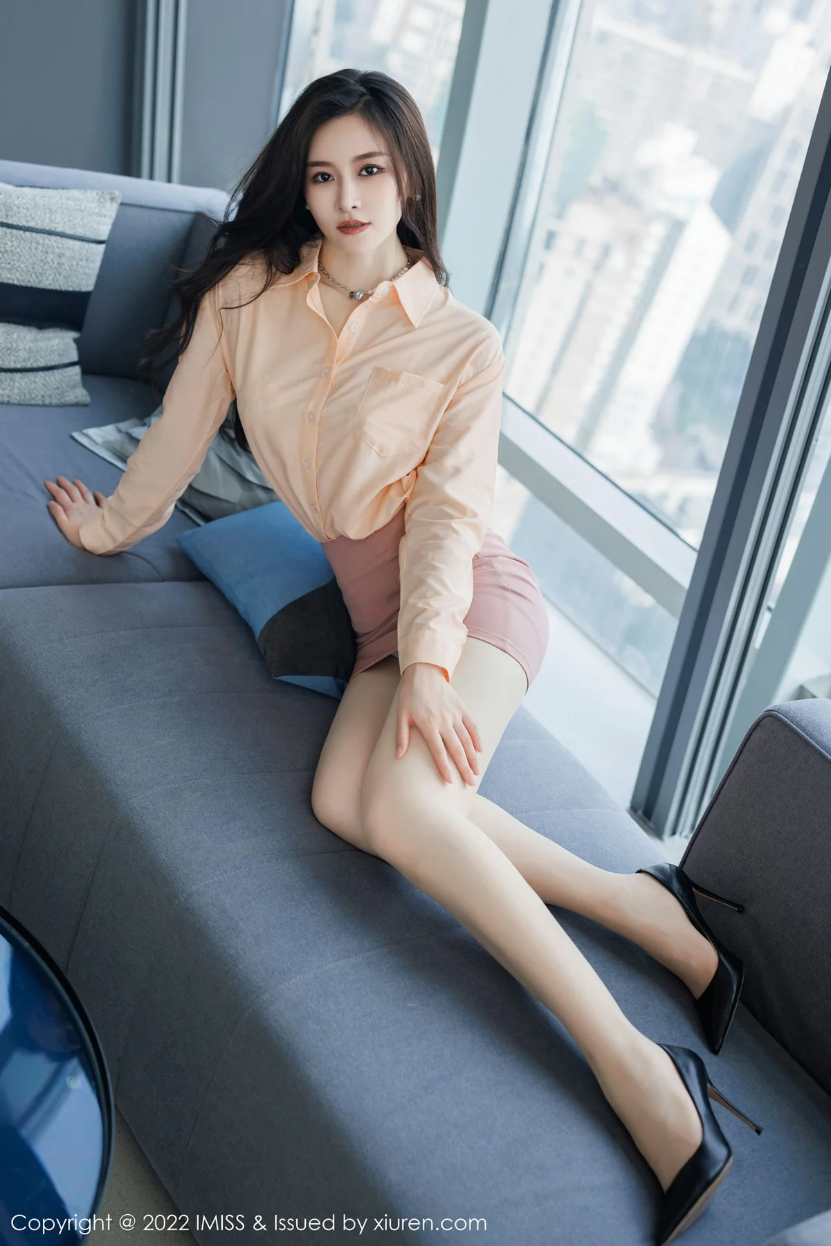 IMiss 爱蜜社 Vol.694 气质美女 Vanessa 性感写真 - 3