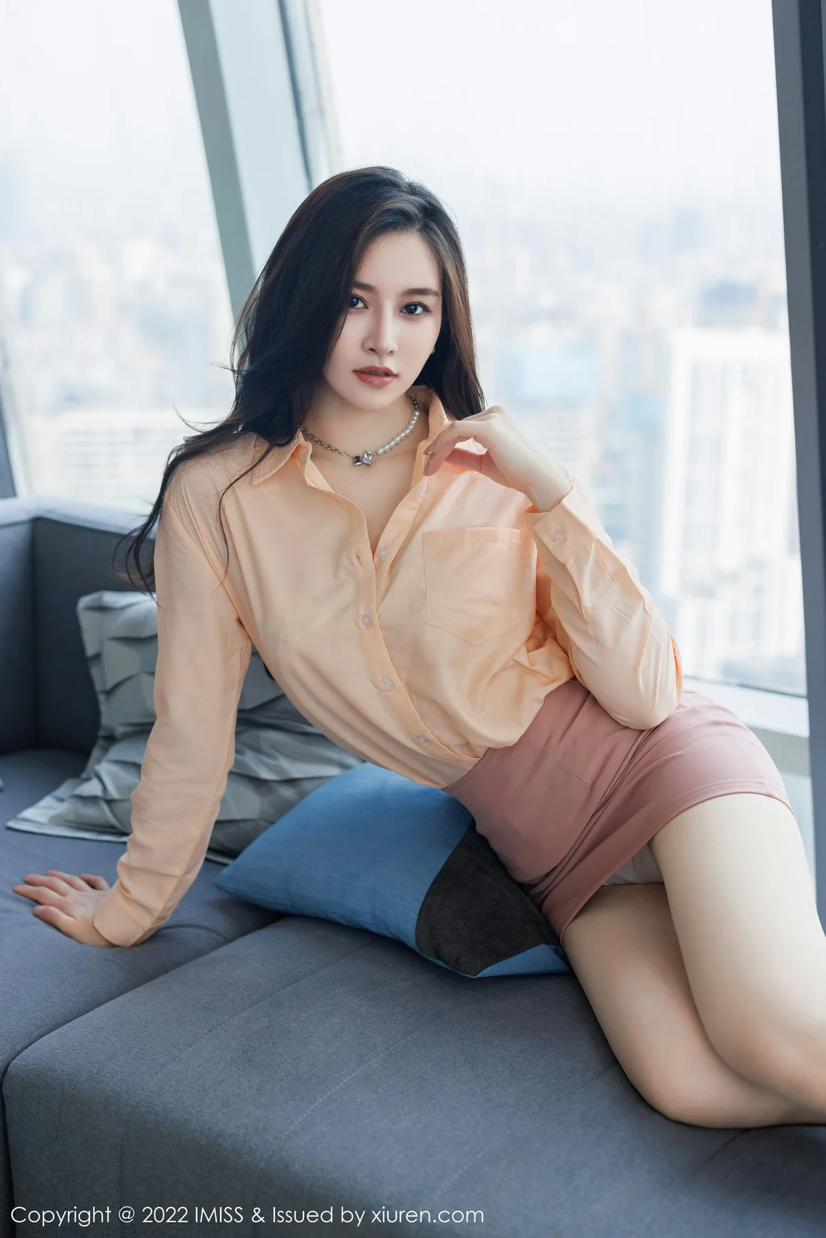 IMiss 爱蜜社 Vol.694 气质美女 Vanessa 性感写真 - 4