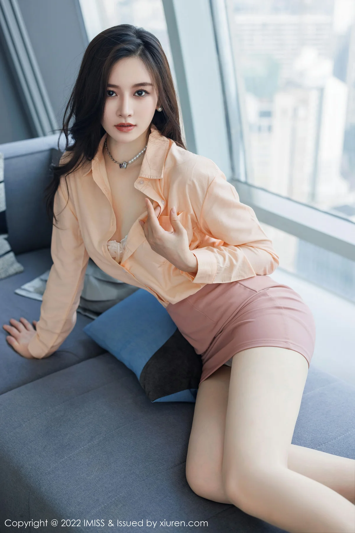 IMiss 爱蜜社 Vol.694 气质美女 Vanessa 性感写真 - 5