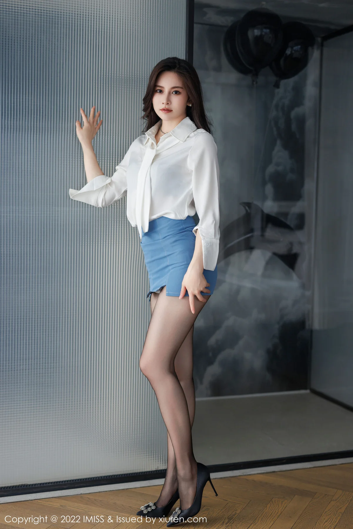 IMiss 爱蜜社 Vol.700 Vanessa 黑色蕾丝内衣性感写真 - 2