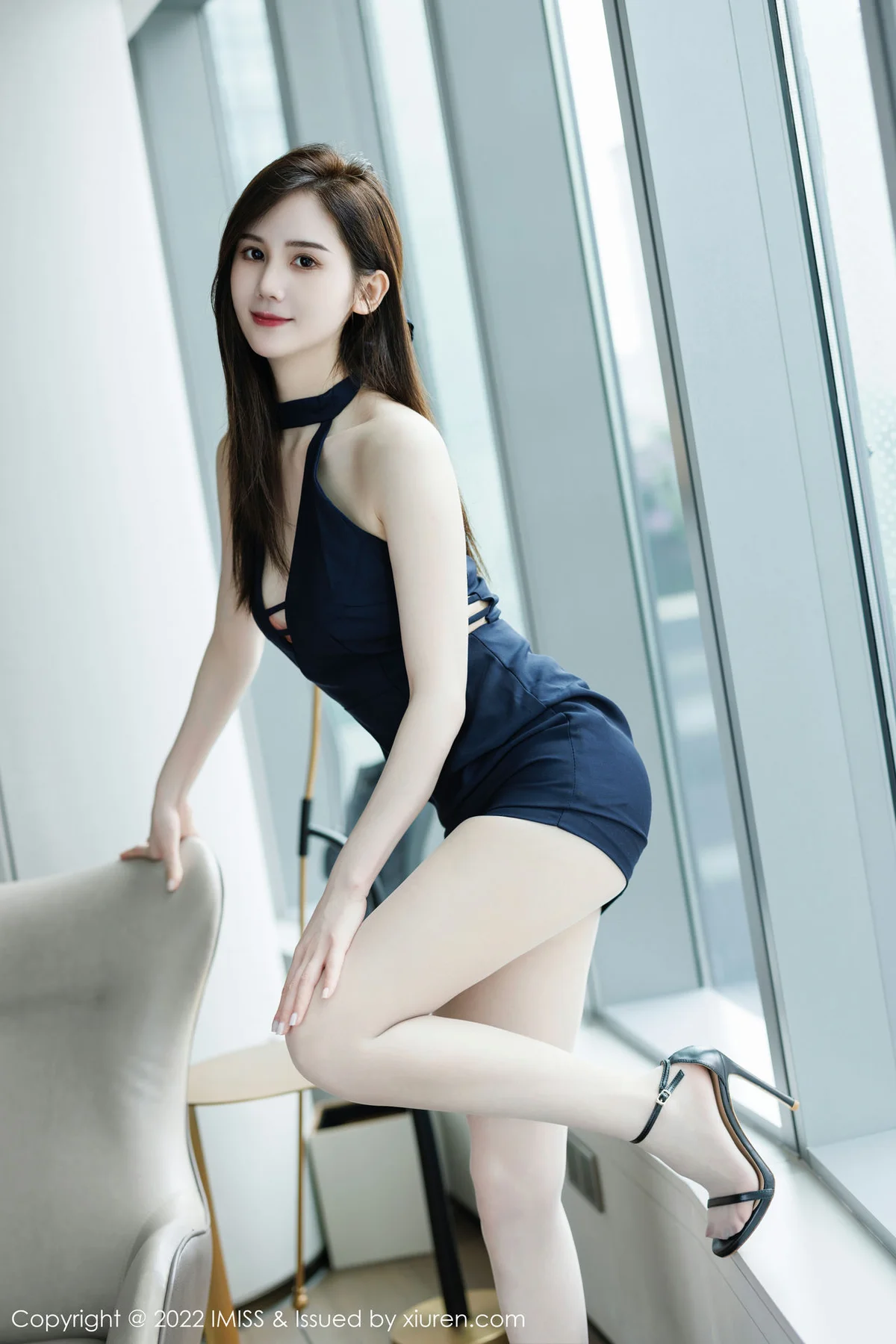 IMiss 爱蜜社 Vol.702 SISY思 连衣短裙性感写真 - 5