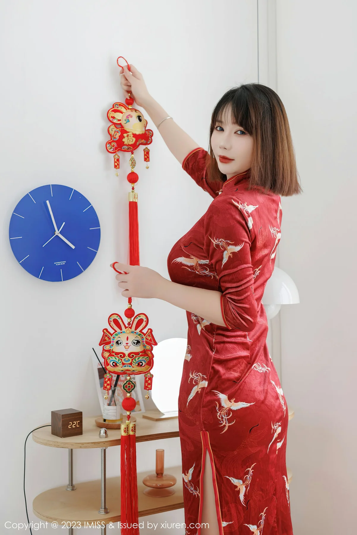 IMiss 爱蜜社 Vol.716 Evon陈赞之 红色旗袍最新性感写真 - 2