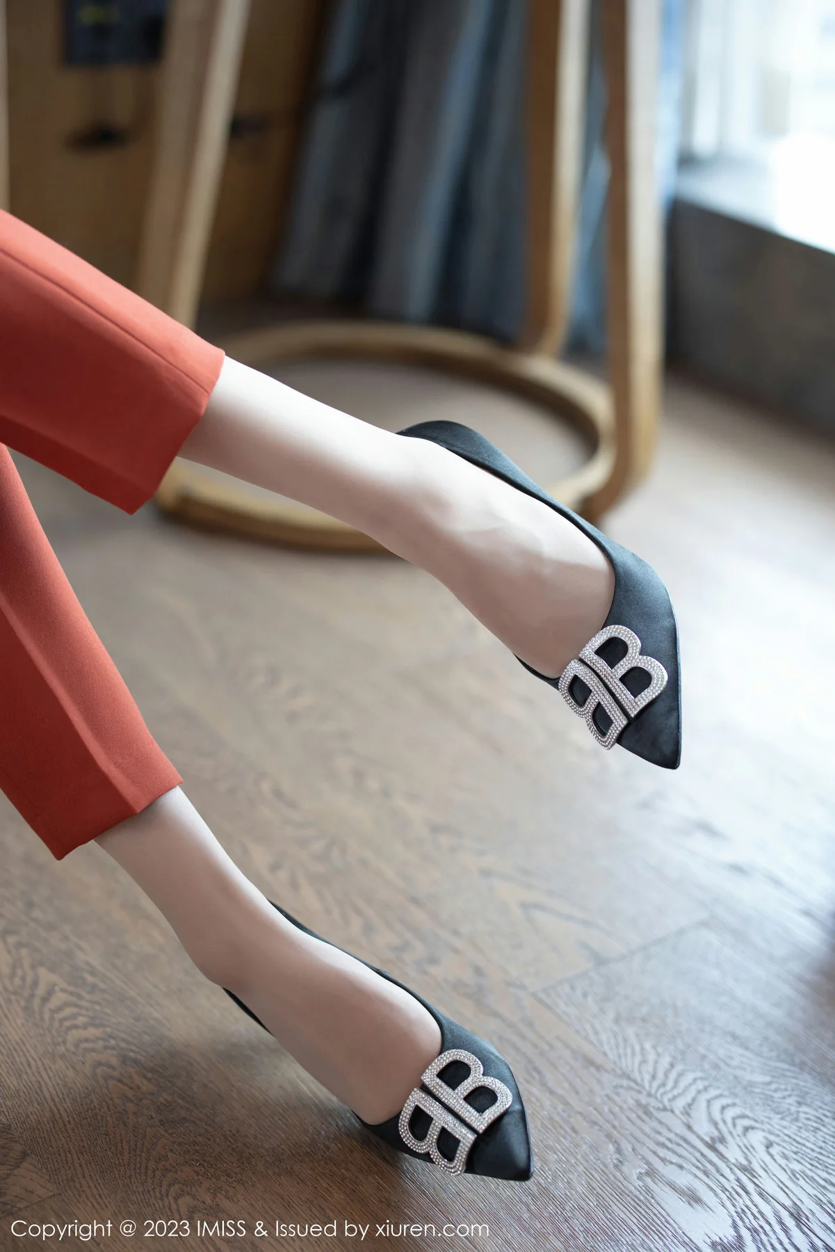 IMiss 爱蜜社 Vol.717 杨紫嫣candy 职场OL性感写真1 - 5