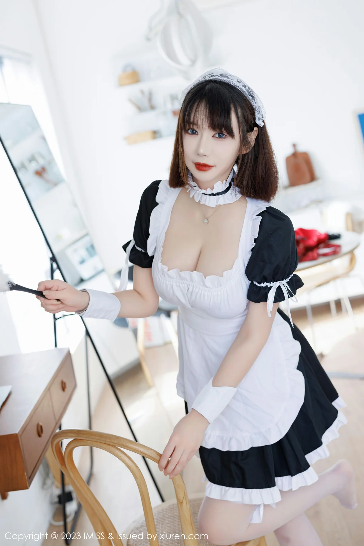 IMiss 爱蜜社 Vol.720 Evon陈赞之 黑白女仆最新性感写真 - 7