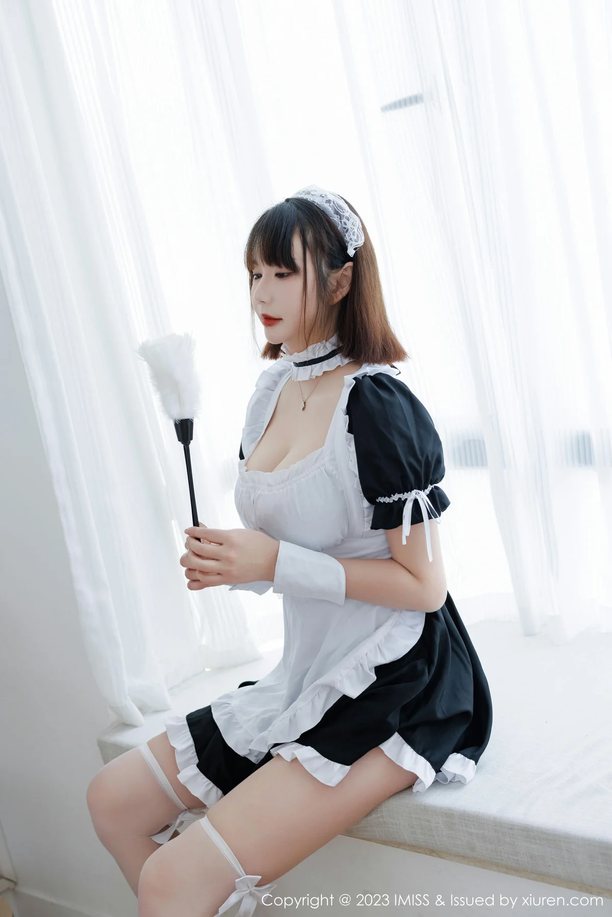 IMiss 爱蜜社 Vol.720 Evon陈赞之 黑白女仆最新性感写真 - 1