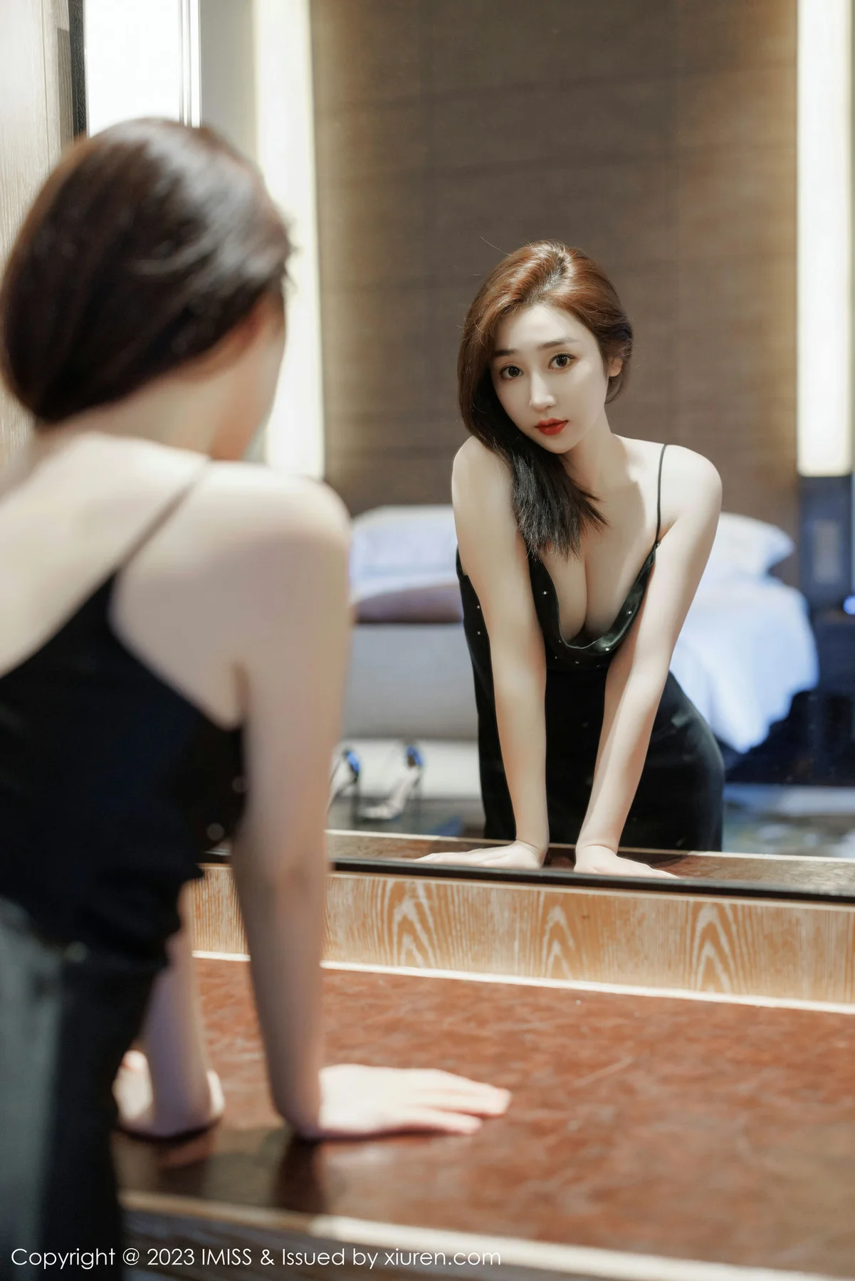 IMiss 爱蜜社 Vol.734 九月生__ 吊带长裙性感写真 - 9