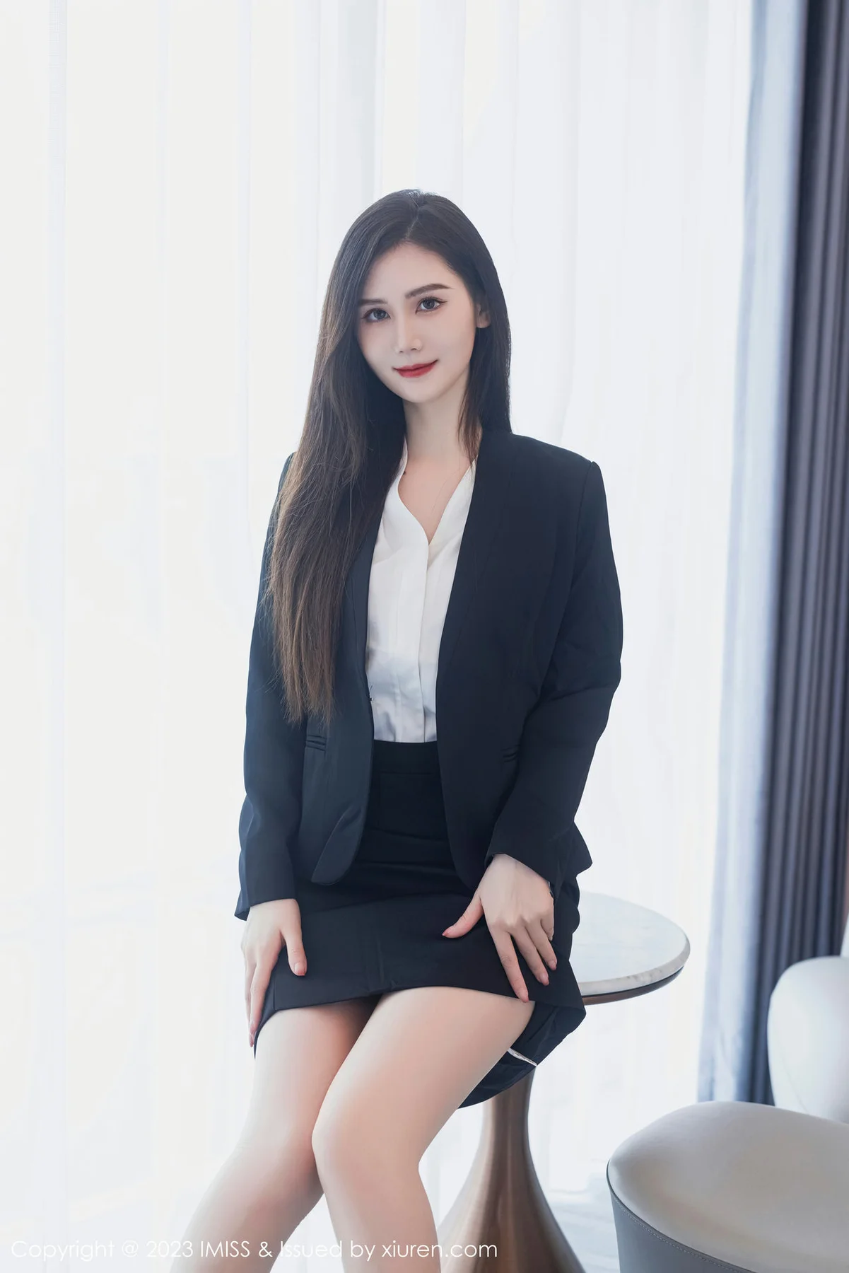 IMiss 爱蜜社 Vol.739 SISY思 黑色Ol性感写真 - 2