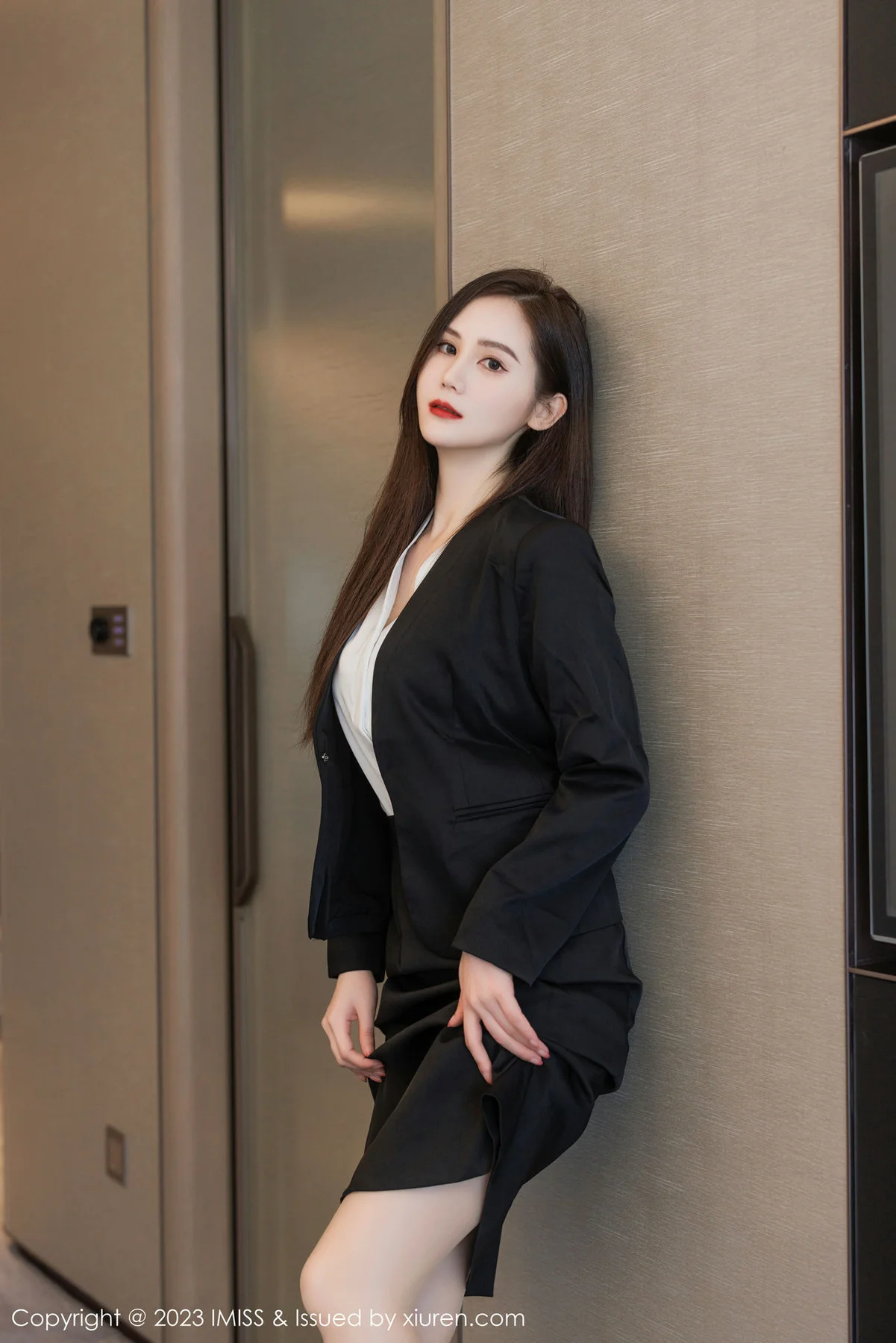 IMiss 爱蜜社 Vol.739 SISY思 黑色Ol性感写真 - 5