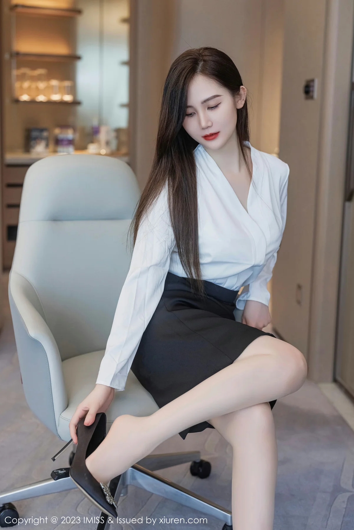 IMiss 爱蜜社 Vol.739 SISY思 黑色Ol性感写真 - 3