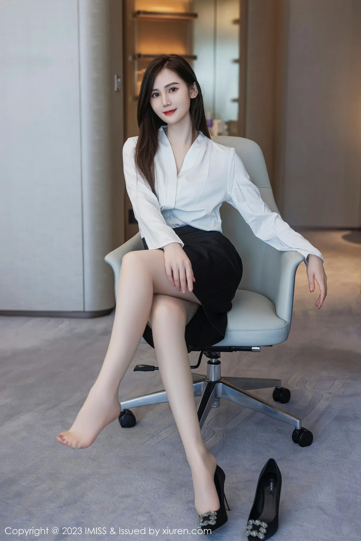 IMiss 爱蜜社 Vol.739 SISY思 黑色Ol性感写真 - 4