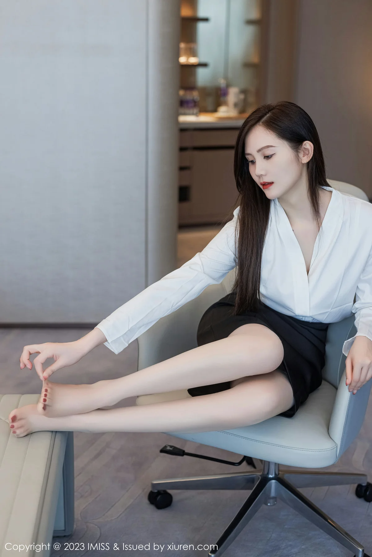 IMiss 爱蜜社 Vol.739 SISY思 黑色Ol性感写真 - 7