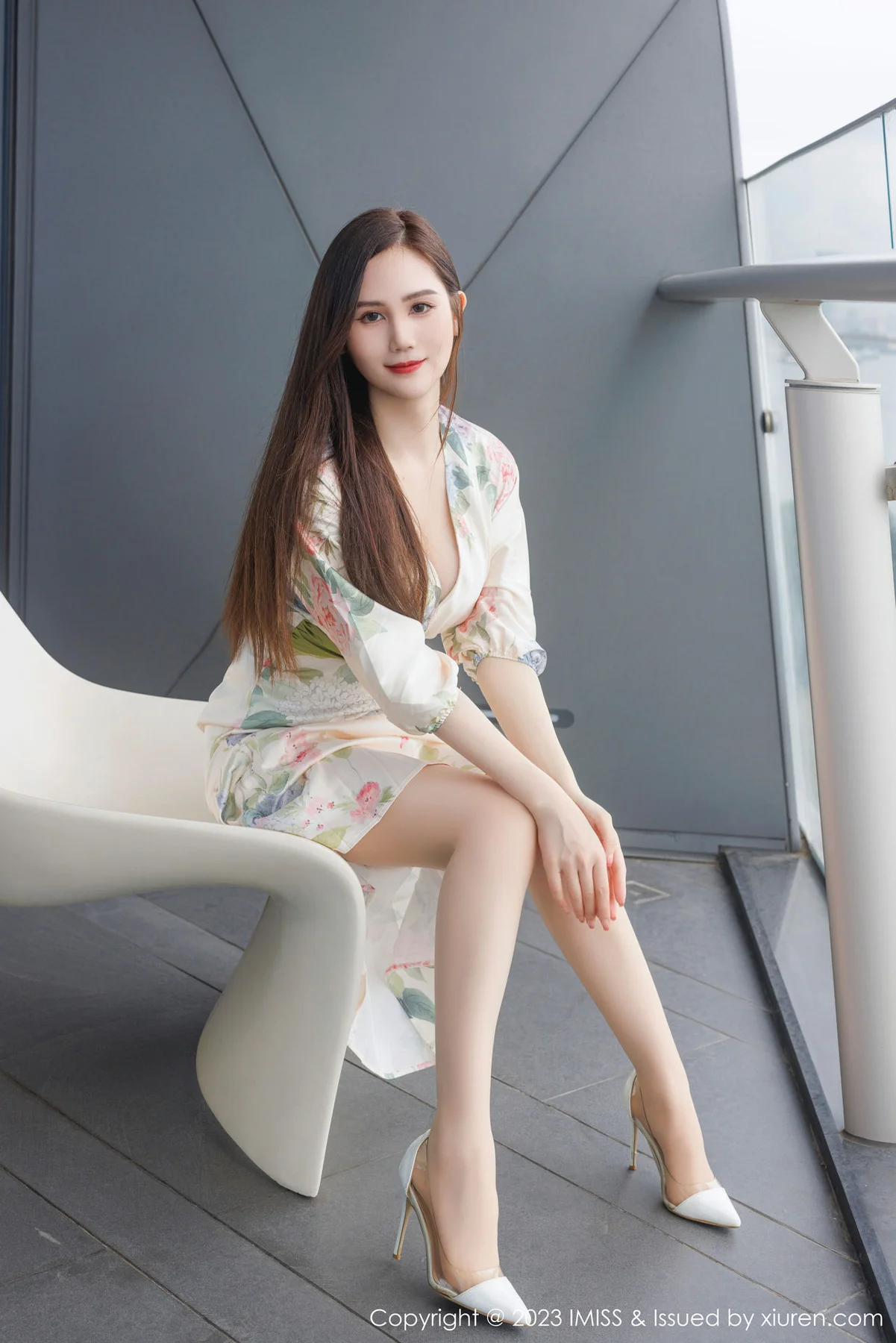 IMiss 爱蜜社 Vol.745 SISY思 诱人原色丝袜性感写真 - 4