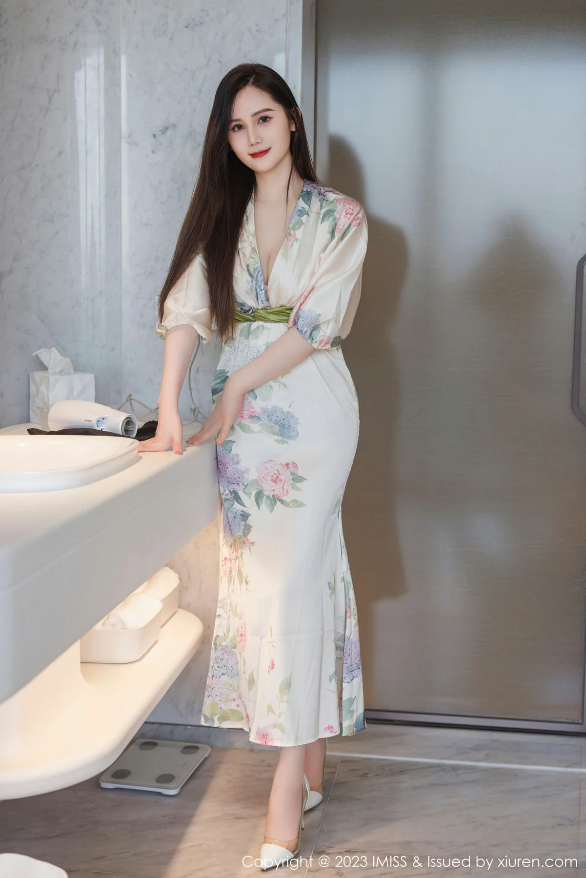 IMiss 爱蜜社 Vol.745 SISY思 诱人原色丝袜性感写真 - 8