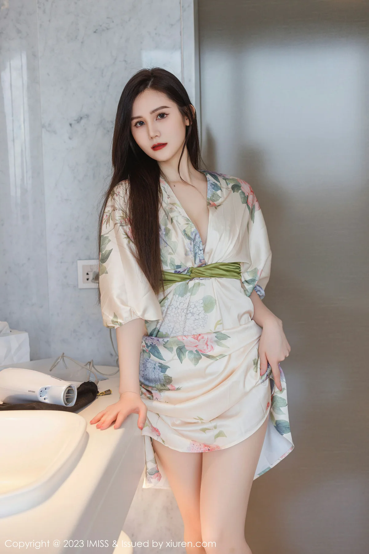 IMiss 爱蜜社 Vol.745 SISY思 诱人原色丝袜性感写真 - 9